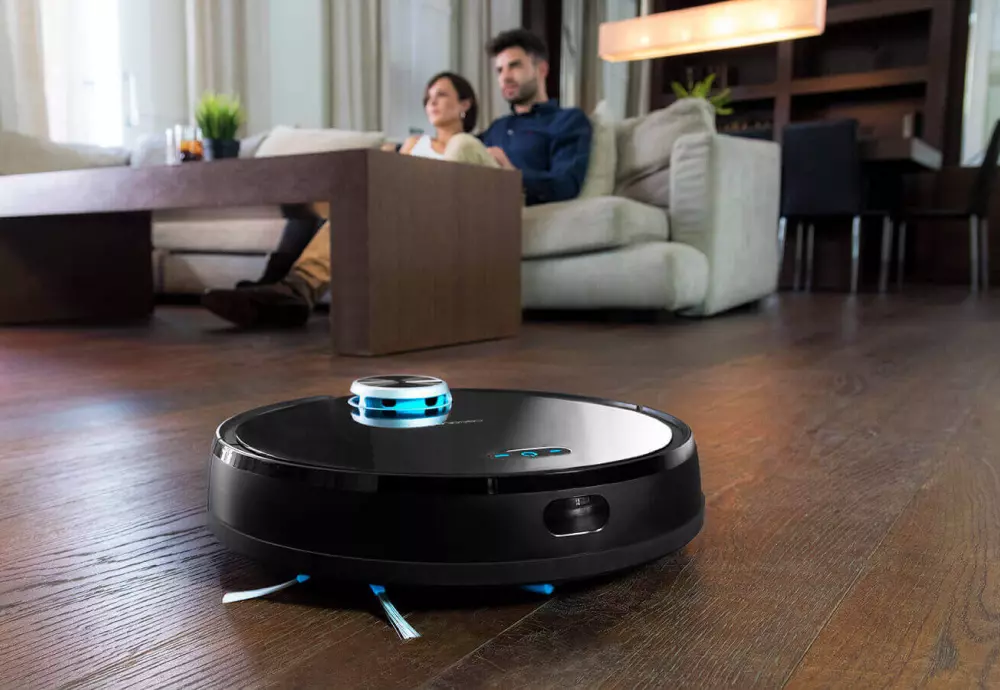 self cleaning mop and vacuum robot